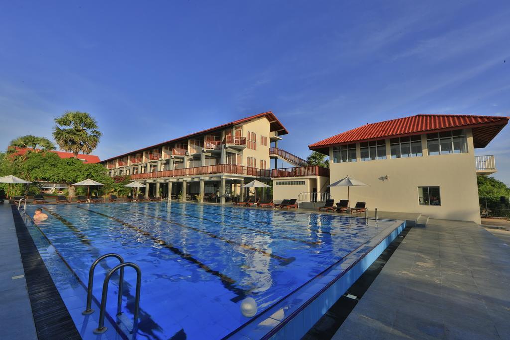 Marina Beach Passikudah Exterior foto