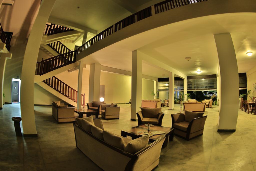 Marina Beach Passikudah Exterior foto